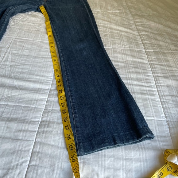 Citizens of Humanity Amber Medium Rise Bootcut Jean • Size 27 - Picture 10 of 16